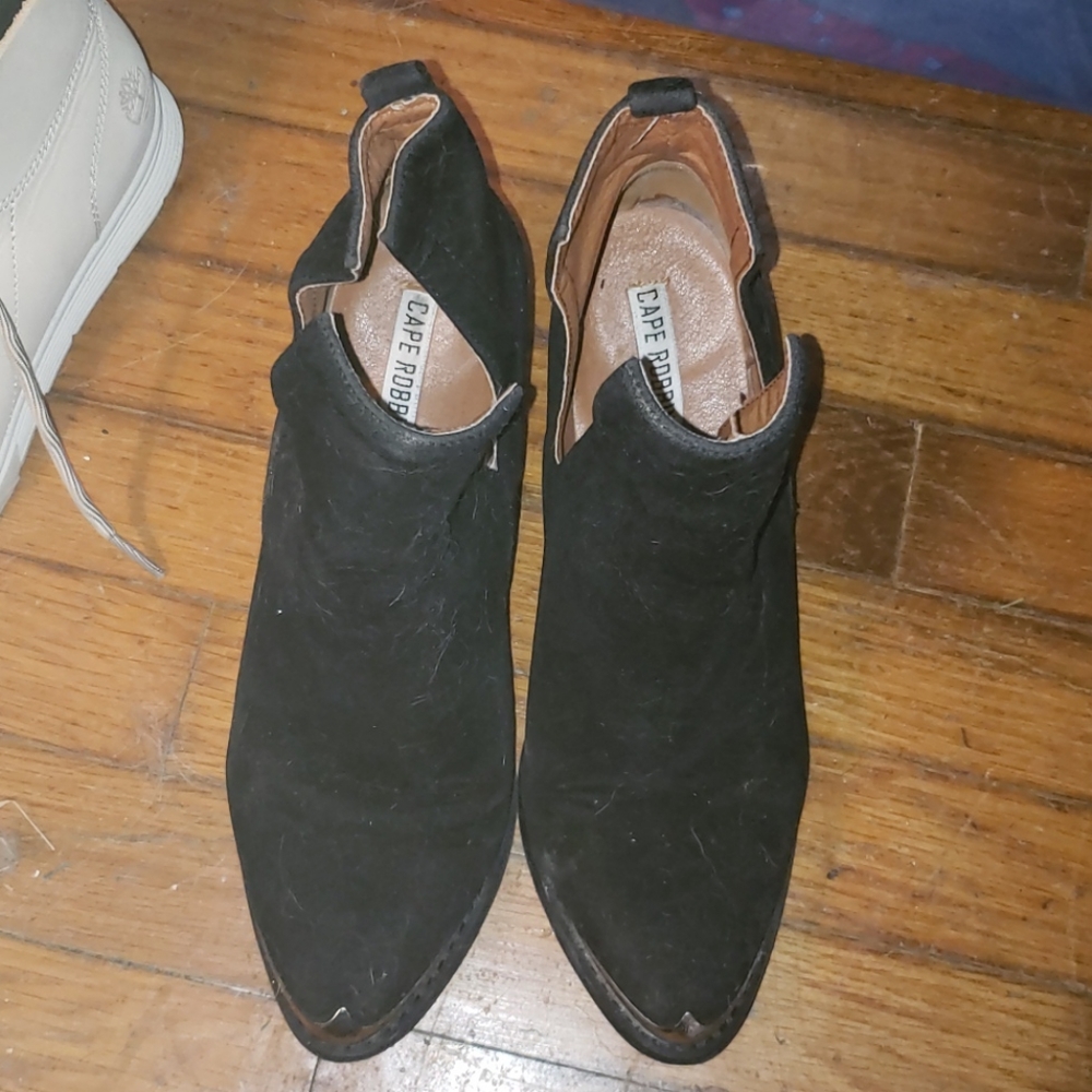 Black boots